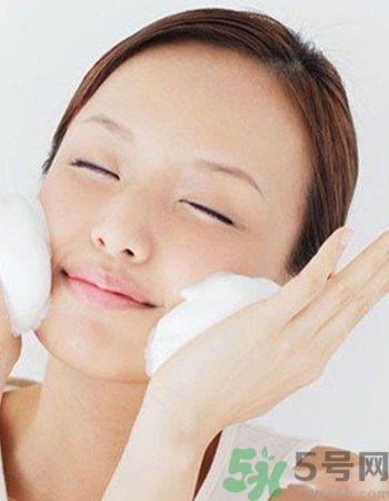 诗莉薇石斛.水漾肌活洁面膏适合什么肤质？诗莉薇石斛.水漾肌活洁面膏好用吗？