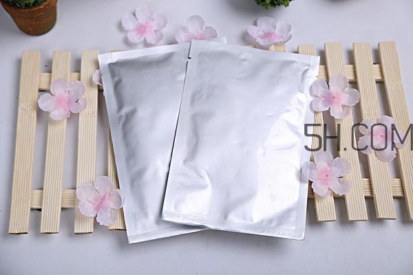 为什么每天敷面膜脸还是干 每天贴面膜为什么脸还是干 为什么每天敷面膜脸还是干 每天贴面膜为什么脸还是干