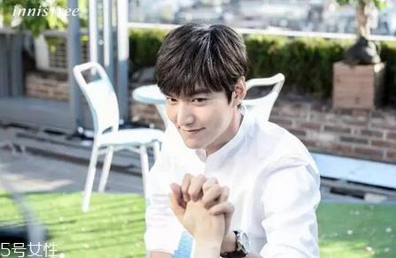 悦诗风吟粉色限量气垫霜多少钱？粉漾气垫之恋