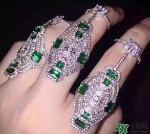 潘多拉和施华洛奇哪个好?潘多拉和施华洛奇哪个贵? 潘多拉和施华洛奇哪个好?潘多拉和施华洛奇哪个贵?