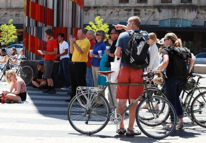 美国一个月工资多少钱（美国普通工人月薪4万）