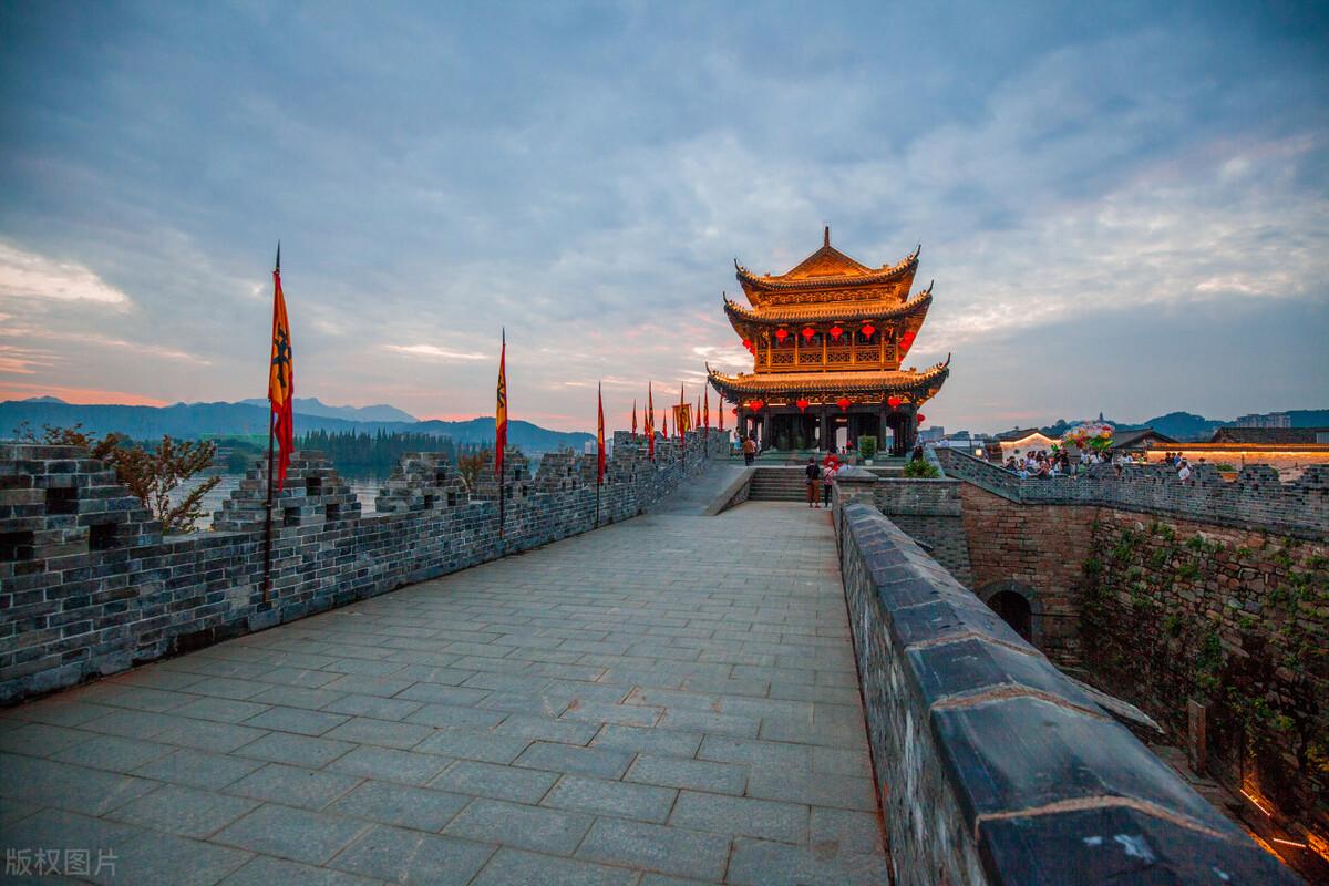 安康市旅游景点有哪些(安康旅游最值得去的5个景点)