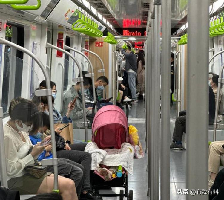 深圳地铁速度慢「网友深圳缺乏真正的地铁快线感觉比成都南京落后了很多」