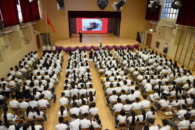 香港学校回归升旗(香江来信升挂国旗举行升旗典礼)(4)