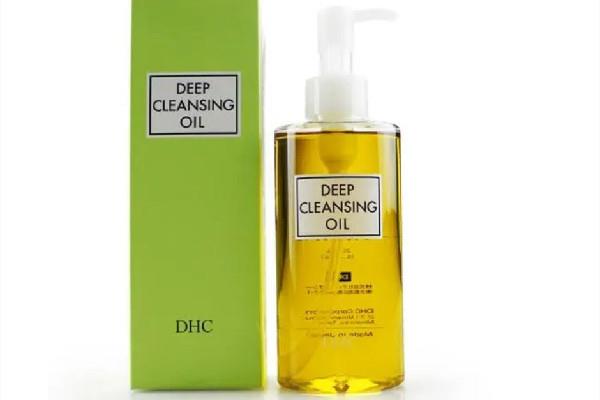 卸妆油用了还要用洗面奶吗 卸妆油用什么洗掉 卸妆油用了还要用洗面奶吗 卸妆油用什么洗掉