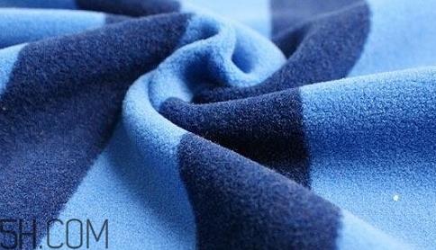 摇粒绒和珊瑚绒哪个好?摇粒绒和抓绒的区别 摇粒绒和珊瑚绒哪个好?摇粒绒和抓绒的区别