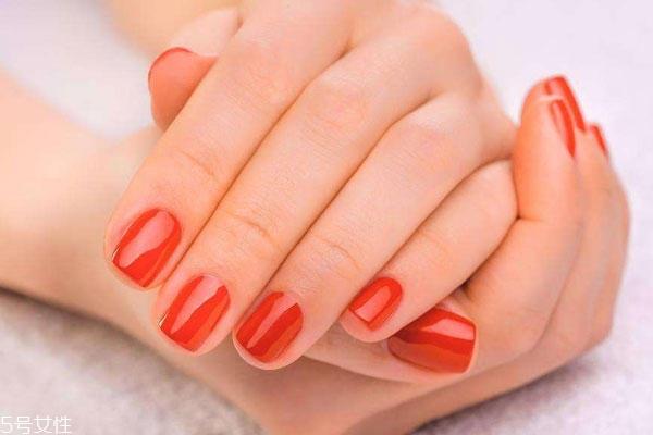 指甲容易断怎么保护 5招改善脆弱指甲 指甲容易断怎么保护 5招改善脆弱指甲
