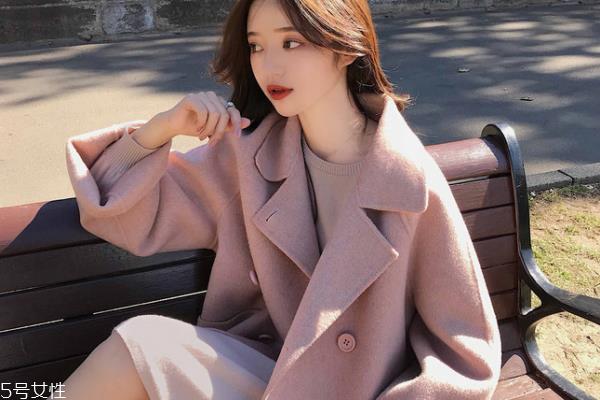 毛呢大衣能用洗衣粉吗 选用温和洗剂