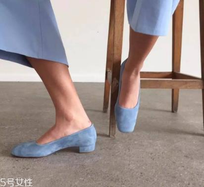 by far是哪国的牌子 小众极简风代表 by far是哪国的牌子 小众极简风代表