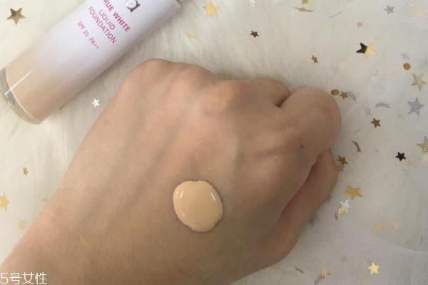za粉底液适合什么肤质 不干不油不卡粉 za粉底液适合什么肤质 不干不油不卡粉
