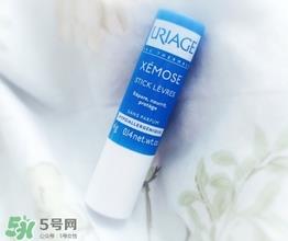 依泉和dhc唇膏哪个好?依泉唇膏和dhc唇膏哪个好? 依泉和dhc唇膏哪个好?依泉唇膏和dhc唇膏哪个好?