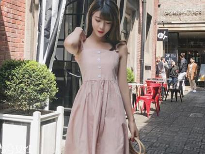 夏天穿什么颜色连衣裙好?夏天适合什么颜色连衣裙? 夏天穿什么颜色连衣裙好?夏天适合什么颜色连衣裙?