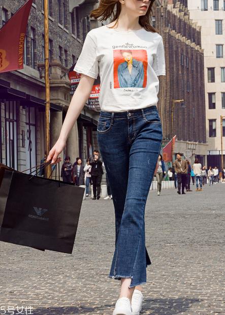 微胖女生适合什么牛仔裤?微胖女生牛仔裤穿搭技巧 微胖女生适合什么牛仔裤?微胖女生牛仔裤穿搭技巧