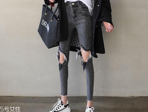 微胖女生适合什么牛仔裤?微胖女生牛仔裤穿搭技巧 微胖女生适合什么牛仔裤?微胖女生牛仔裤穿搭技巧