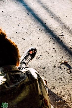 amac customs与vans高定鞋子多少钱? amac customs与vans高定鞋子多少钱?