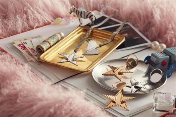 cissy shi是国产吗 ins大热配饰品牌