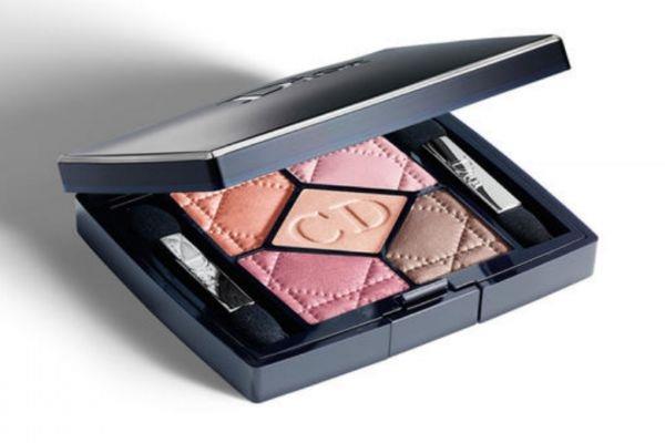 迪奥眼影保质期多久 迪奥眼影哪个色号最火 迪奥眼影保质期多久 迪奥眼影哪个色号最火