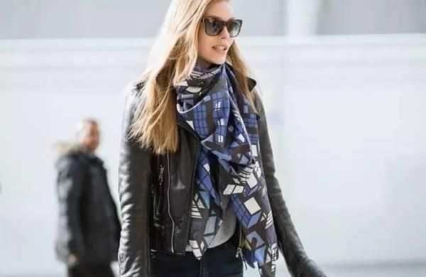 如何搭配丝巾,如何搭配丝巾?图9